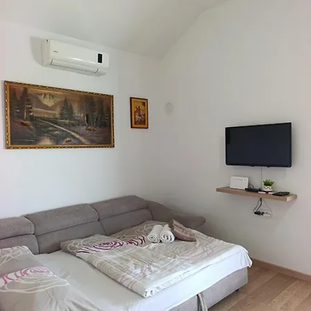 Lana * Trebinje